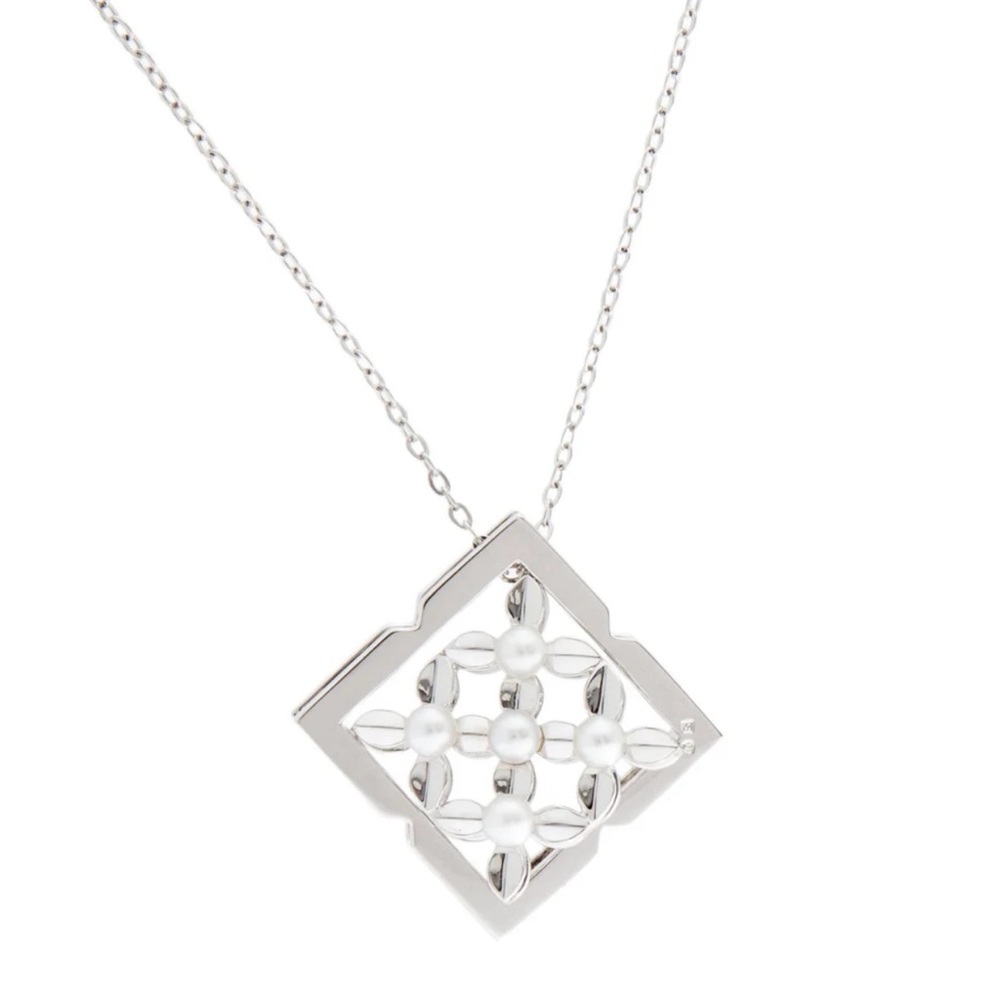 Mikimoto Gorgeous Silver Pearl Flower Pendant & Necklace